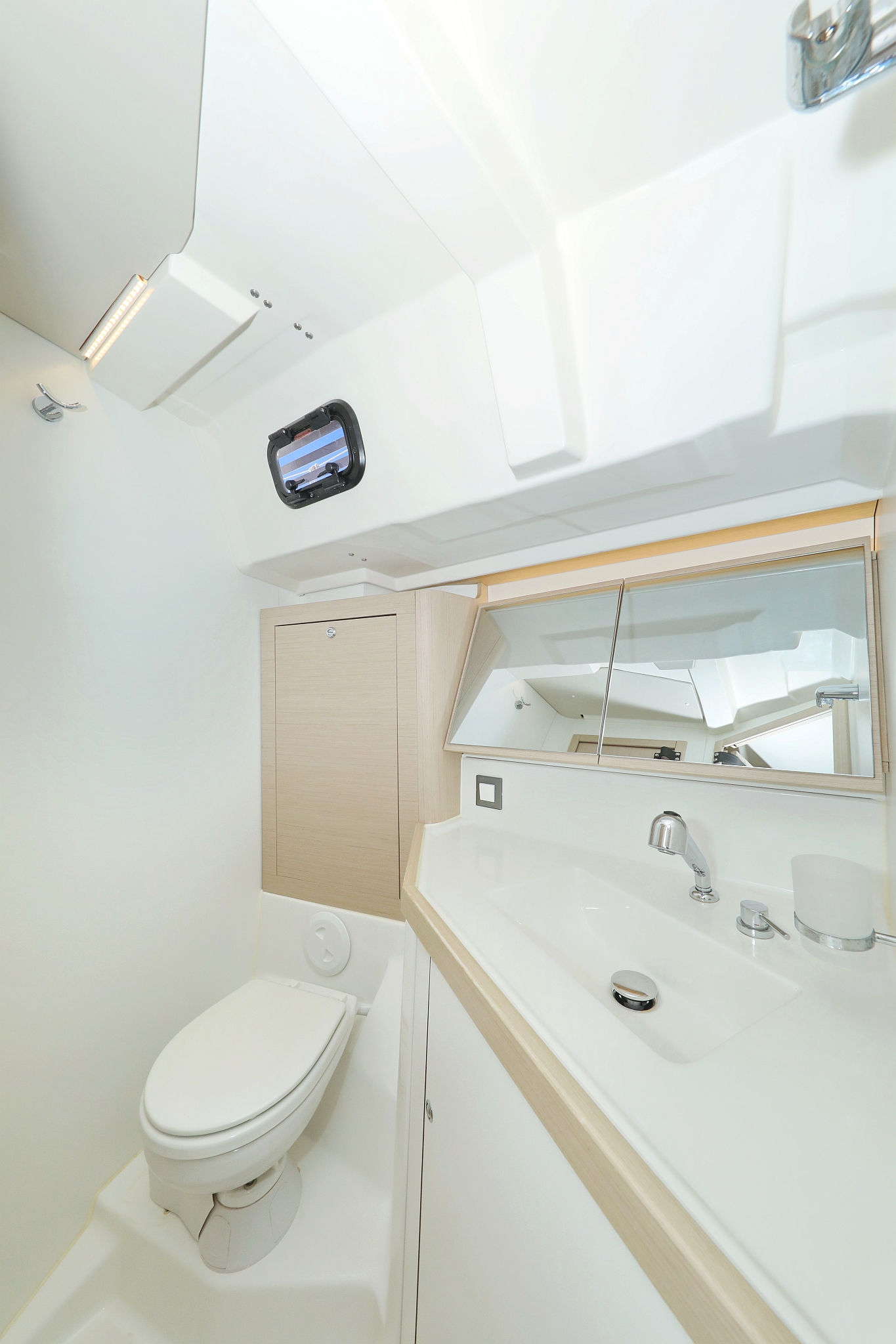 Oceanis 46.1 - 4 cab. — photo 34