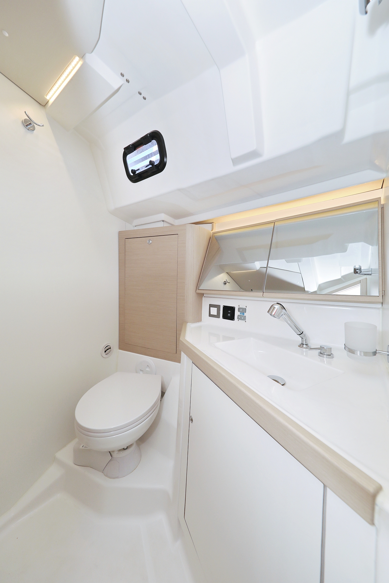 Oceanis 46.1 - 4 cab. — photo 32