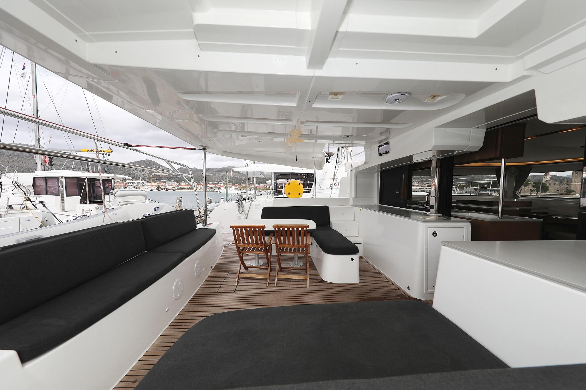 Lagoon 46 - 4 + 2 cab. — photo 6
