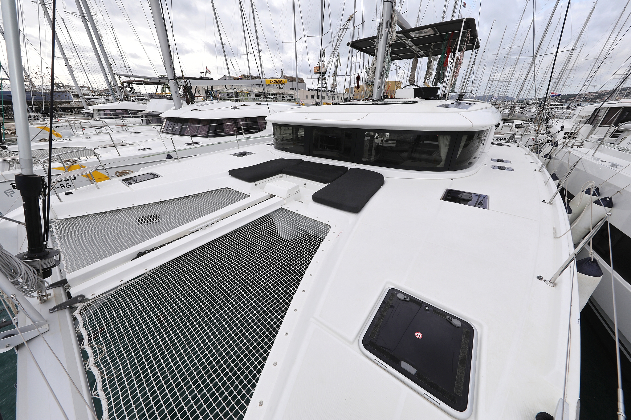 Lagoon 46 - 4 + 2 cab. — photo 12