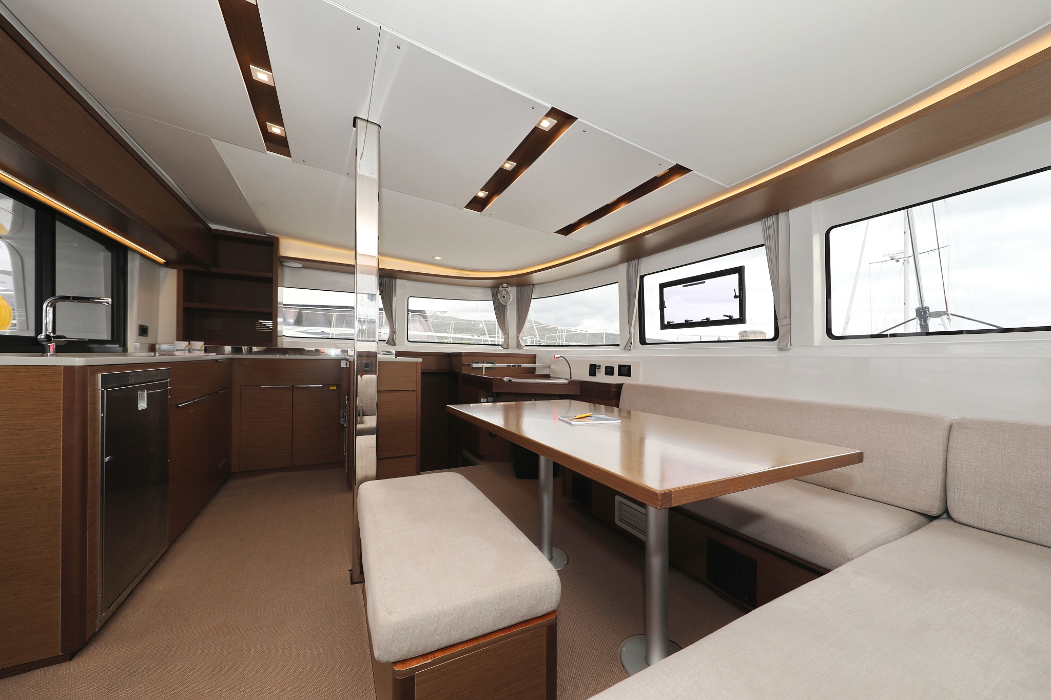 Lagoon 46 - 4 + 2 cab. — photo 13