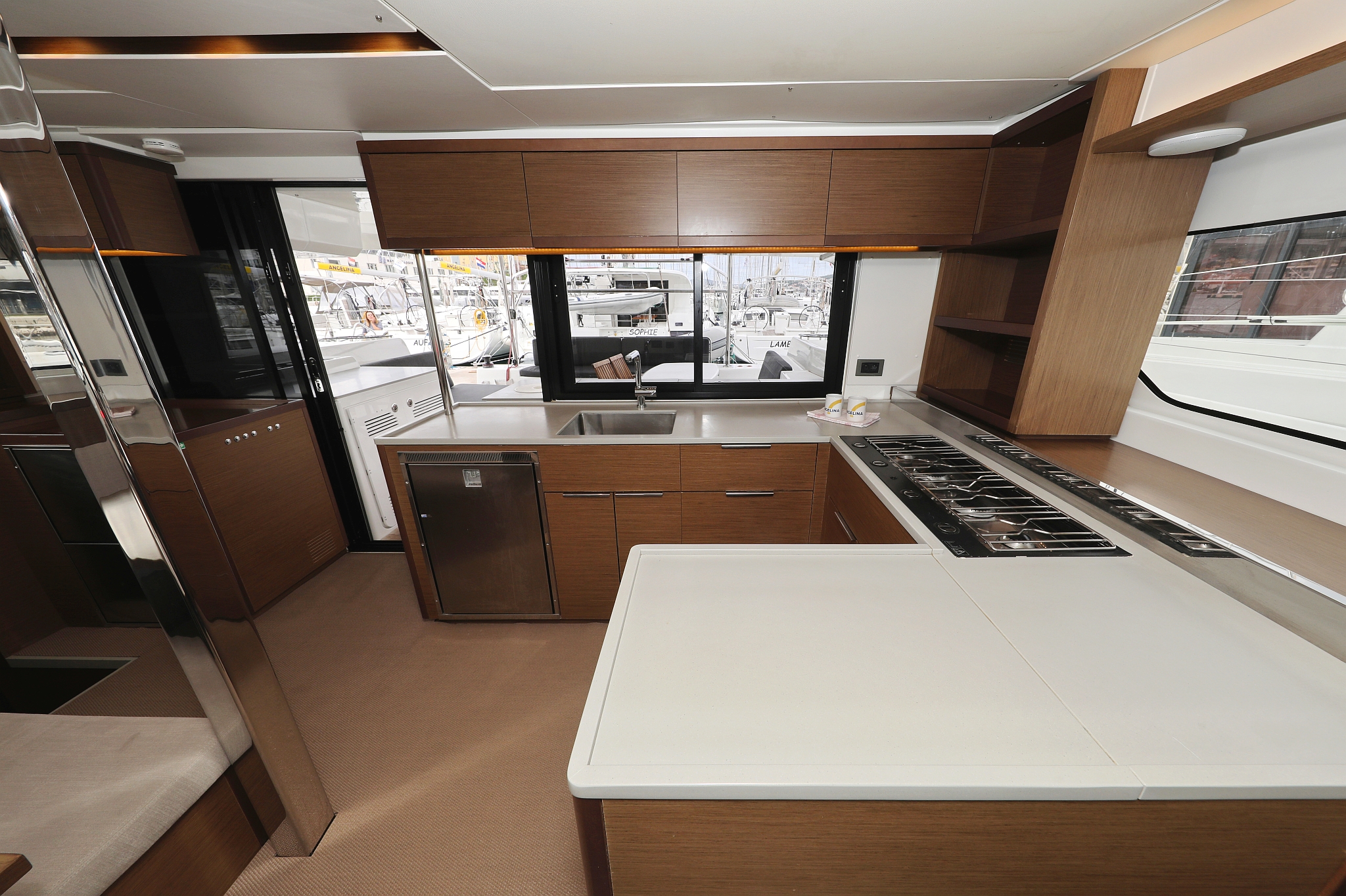Lagoon 46 - 4 + 2 cab. — photo 20