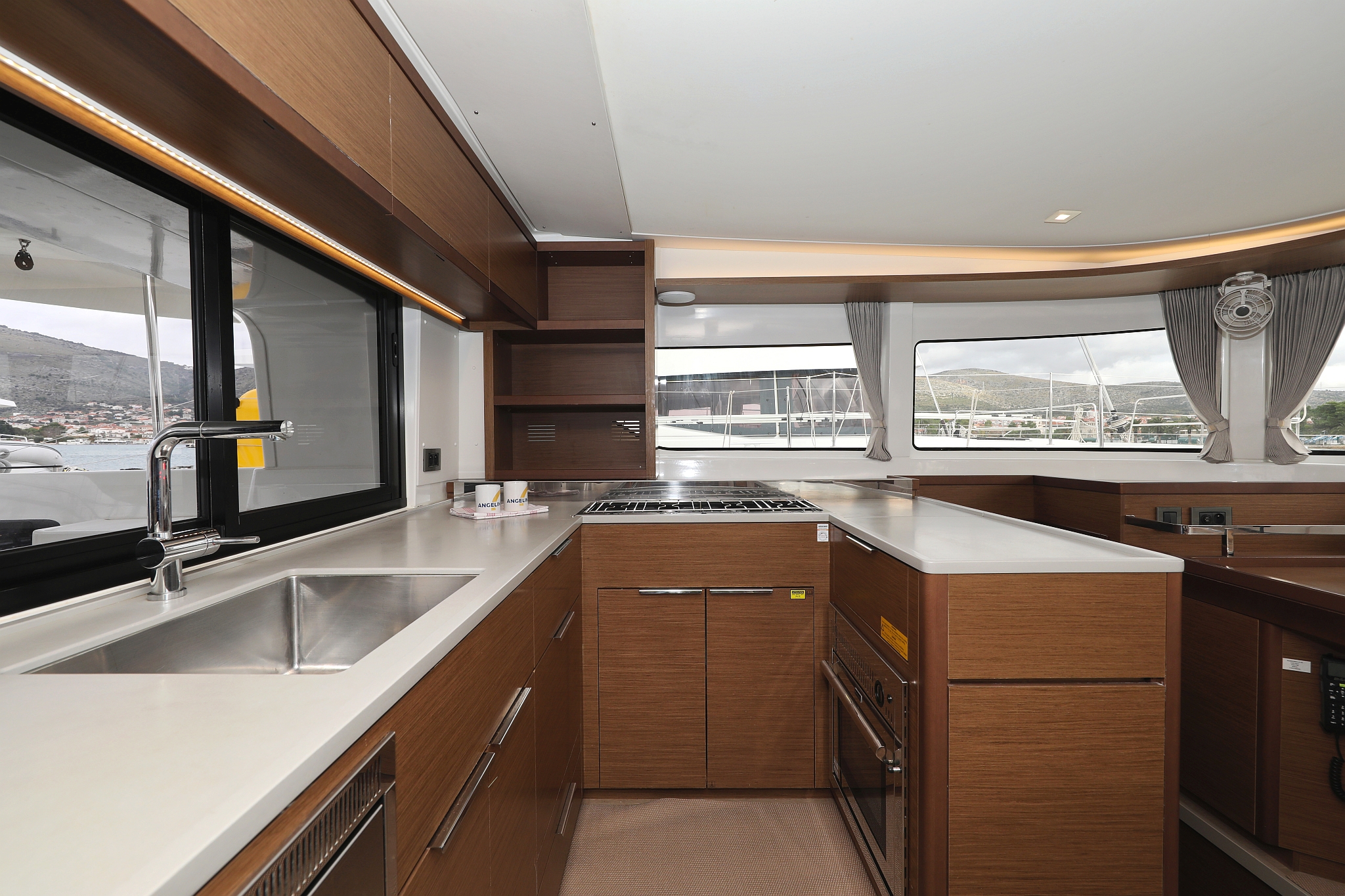 Lagoon 46 - 4 + 2 cab. — photo 21
