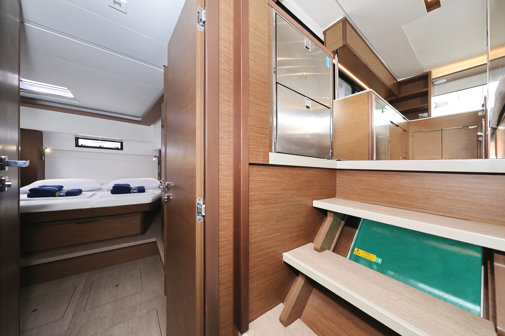 Lagoon 46 - 4 + 2 cab. — photo 23