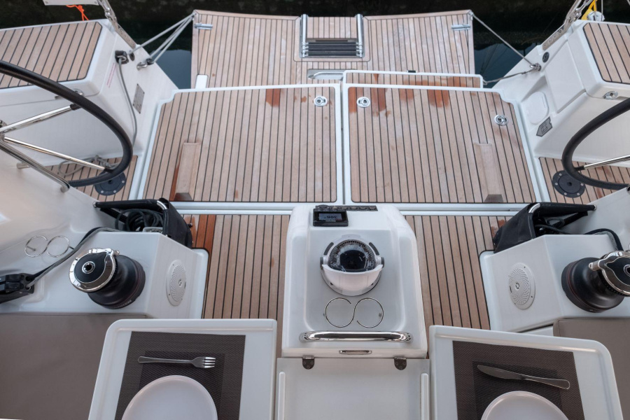 Sun Odyssey 440 - 4 cab. — photo 14