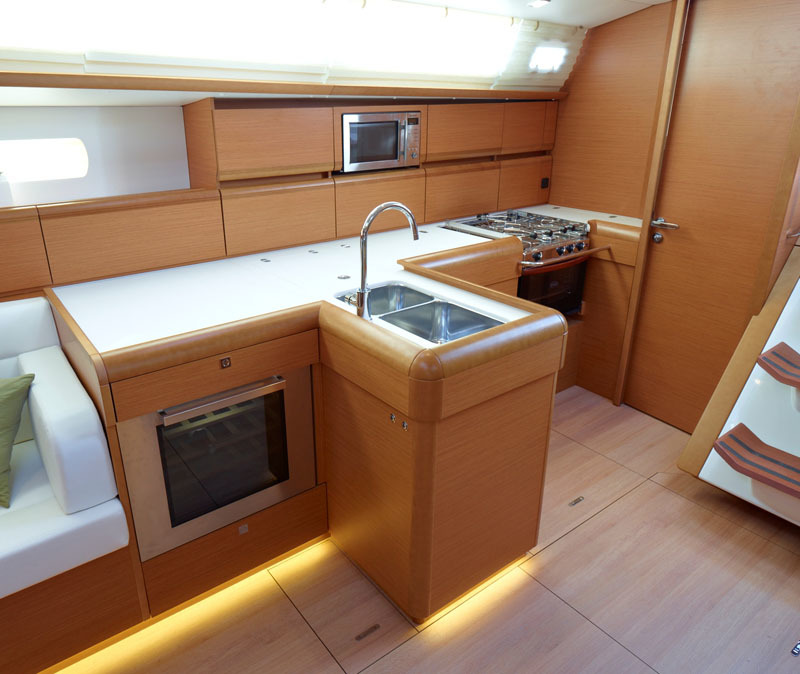 Sun Odyssey 519 - 5 + 1 cab. — photo 7