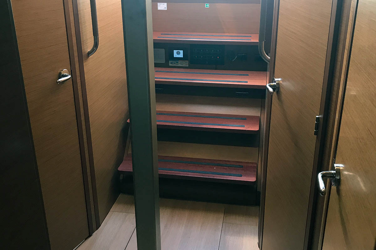 Sun Loft 47 - 6 + 1 cab. — photo 16