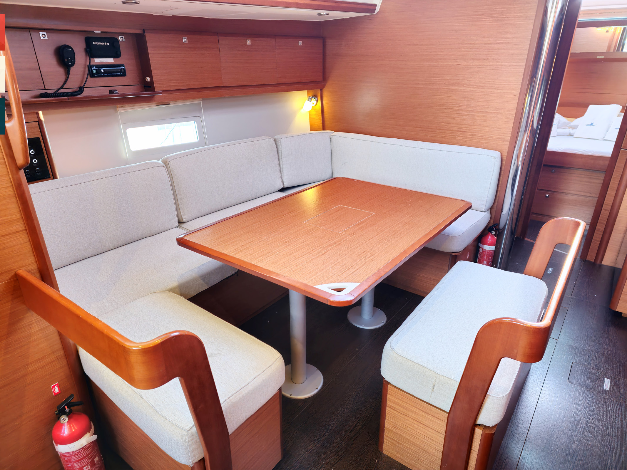 Dufour 430 GL — photo 15