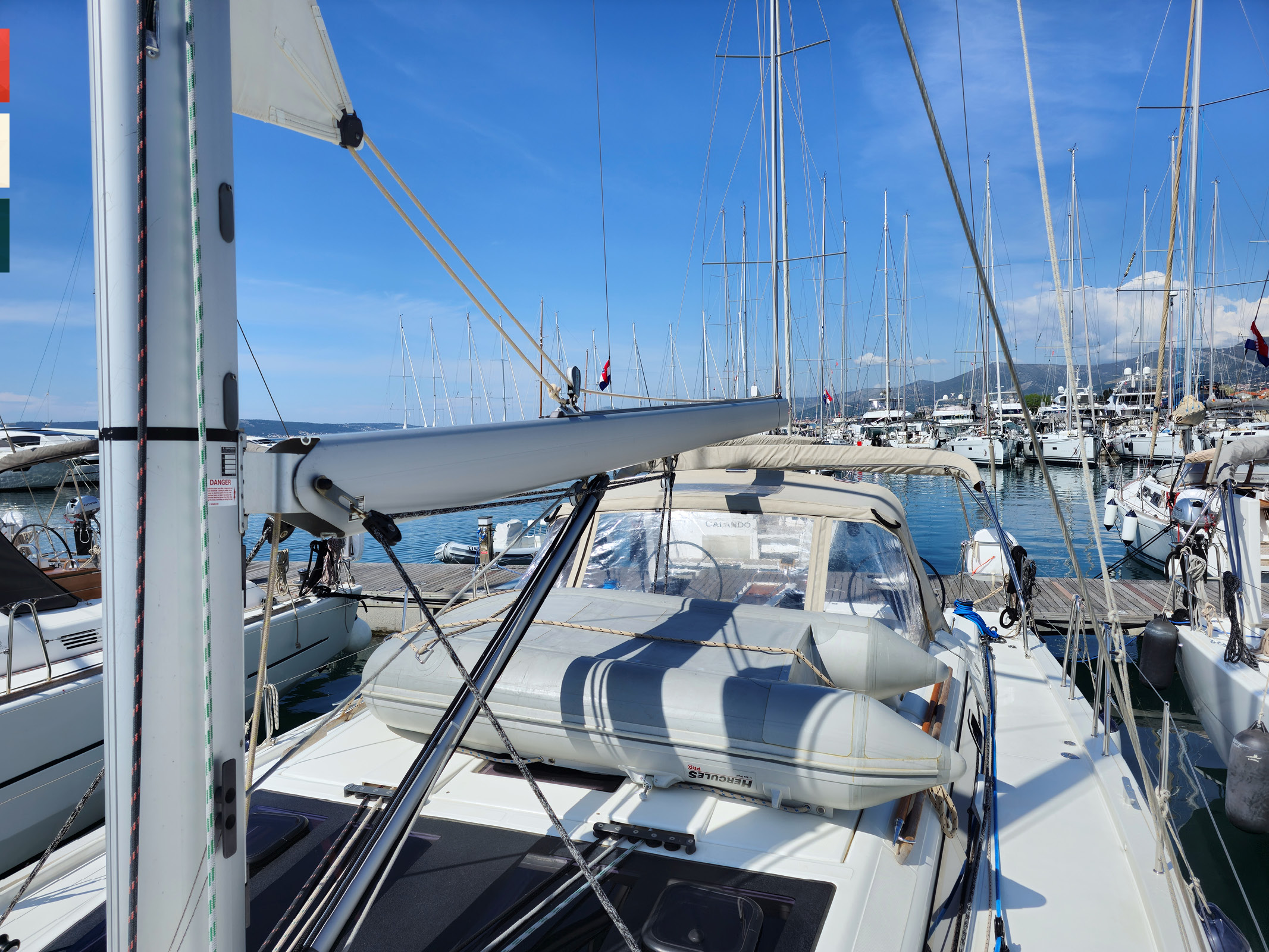Dufour 430 GL — photo 11