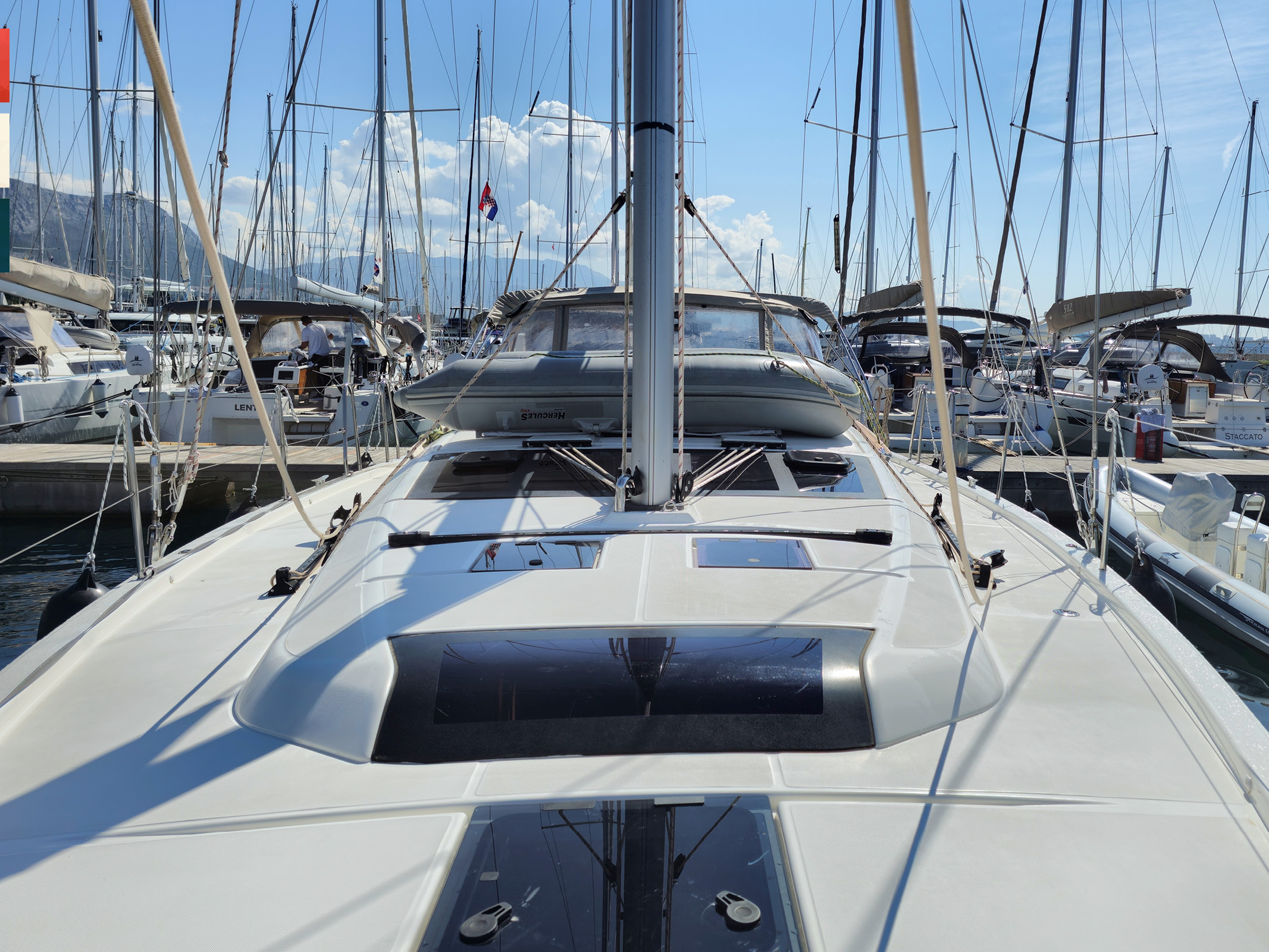 Dufour 430 GL — photo 10