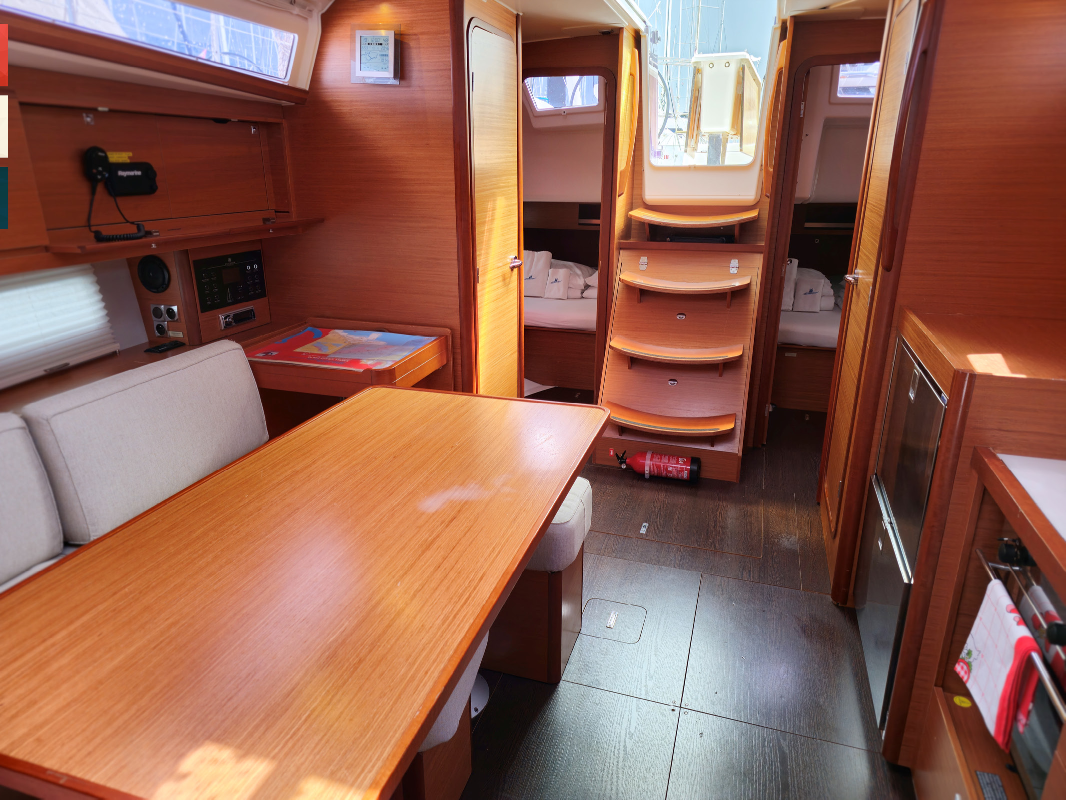 Dufour 390 GL — photo 14