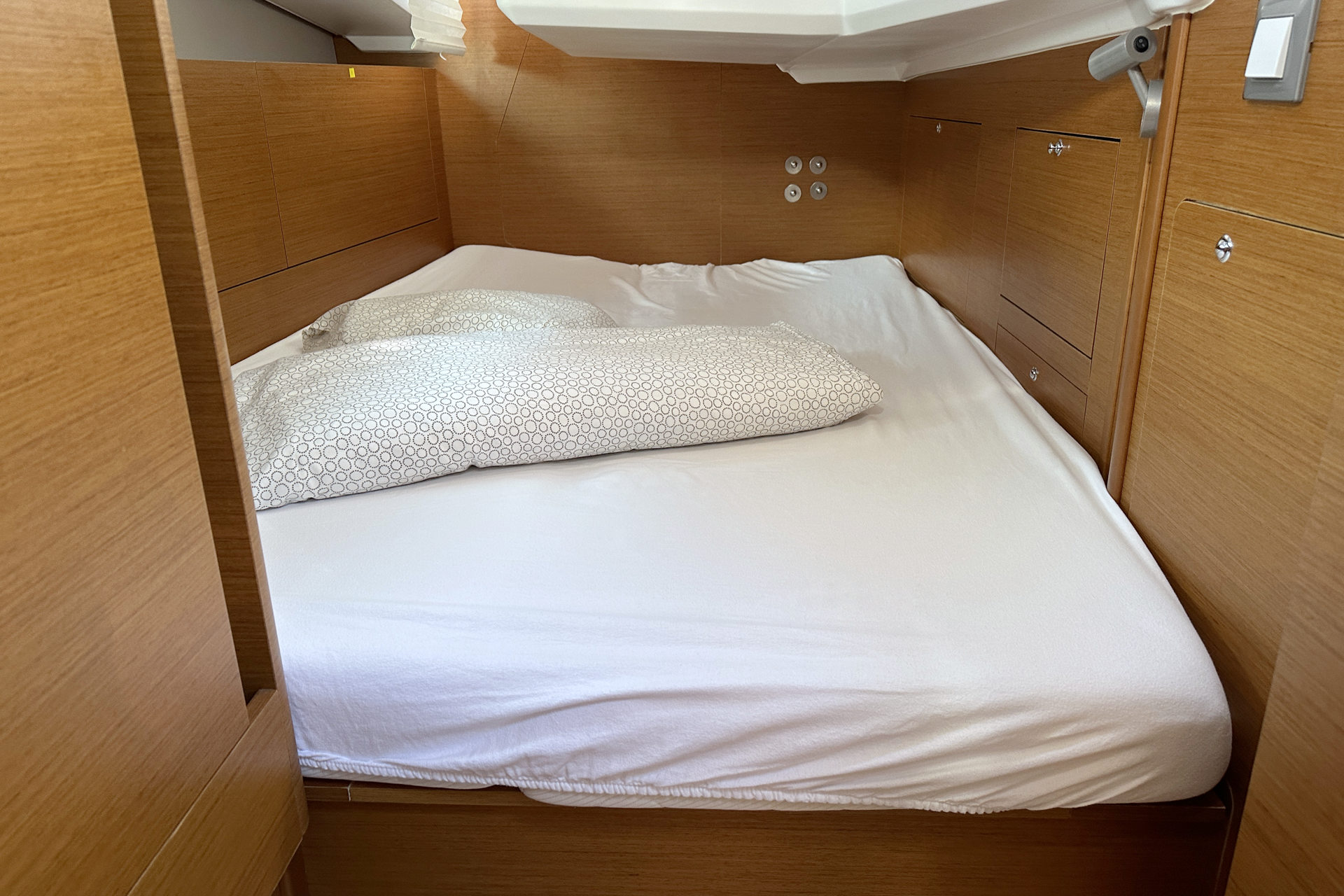Sun Odyssey 410 - 3 cab. — photo 23
