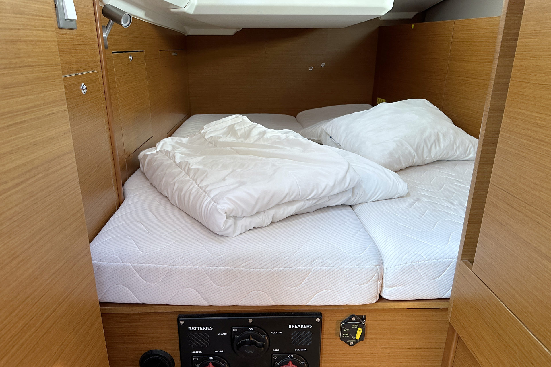 Sun Odyssey 410 - 3 cab. — photo 24