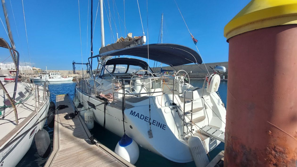 Jeanneau 53 - 5 cab. — photo 1