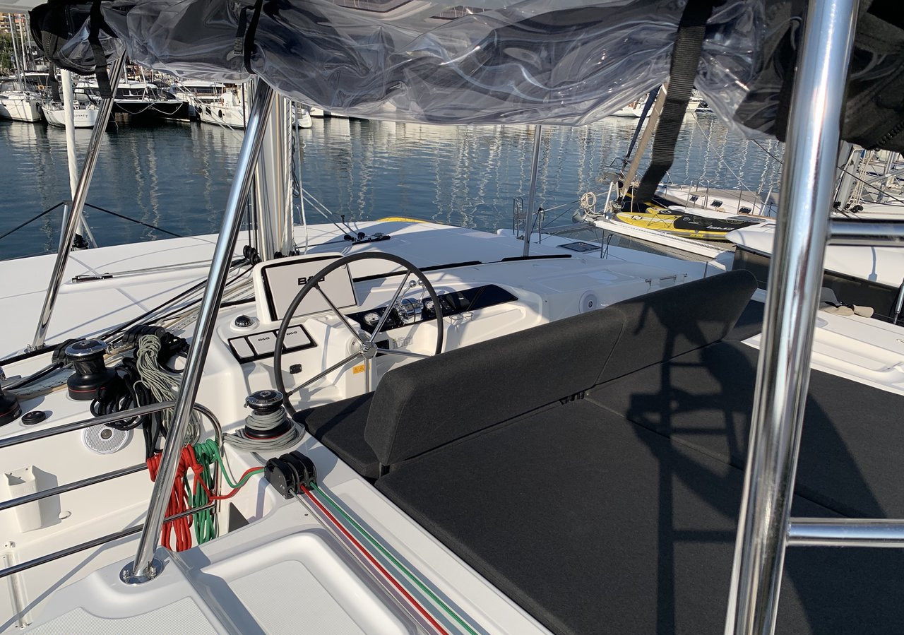 Lagoon 46 - 4 + 2 cab. — photo 21