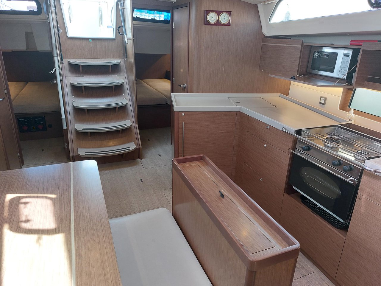 Oceanis 46.1 — photo 4