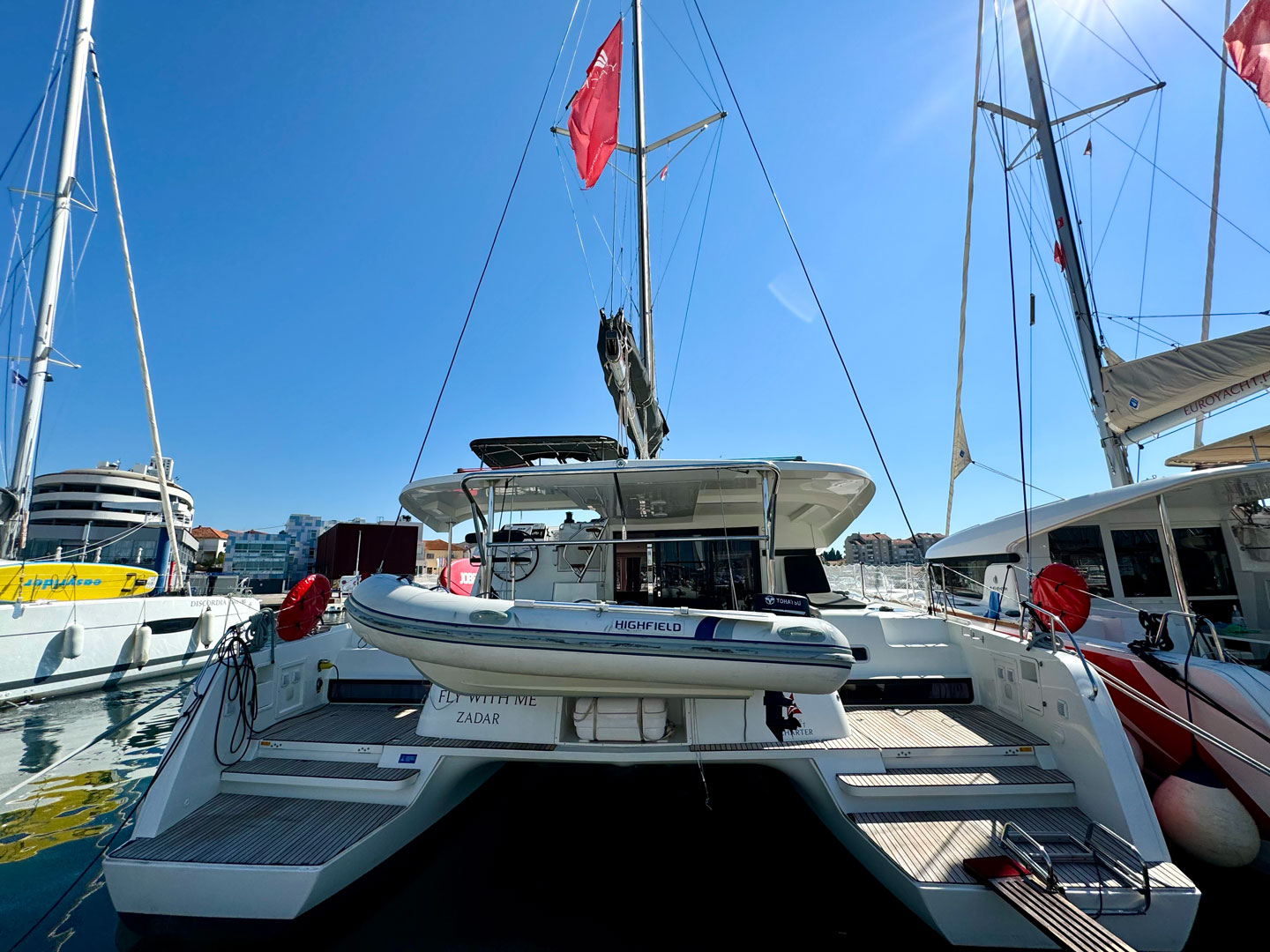 Lagoon 42 - 4 + 2 cab. — photo 1
