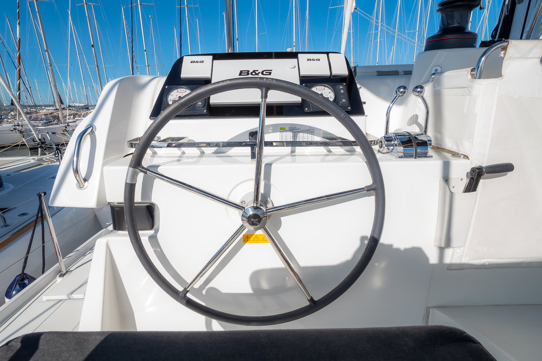 Lagoon 42 - 4 + 2 cab. — photo 3
