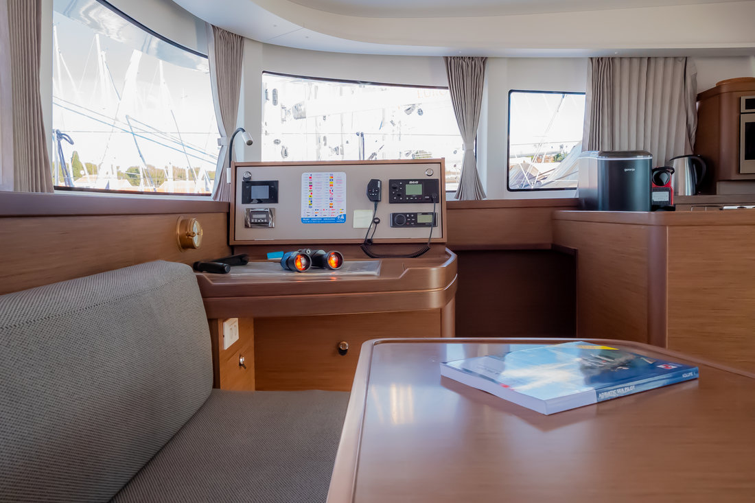 Lagoon 42 - 4 + 2 cab. — photo 8