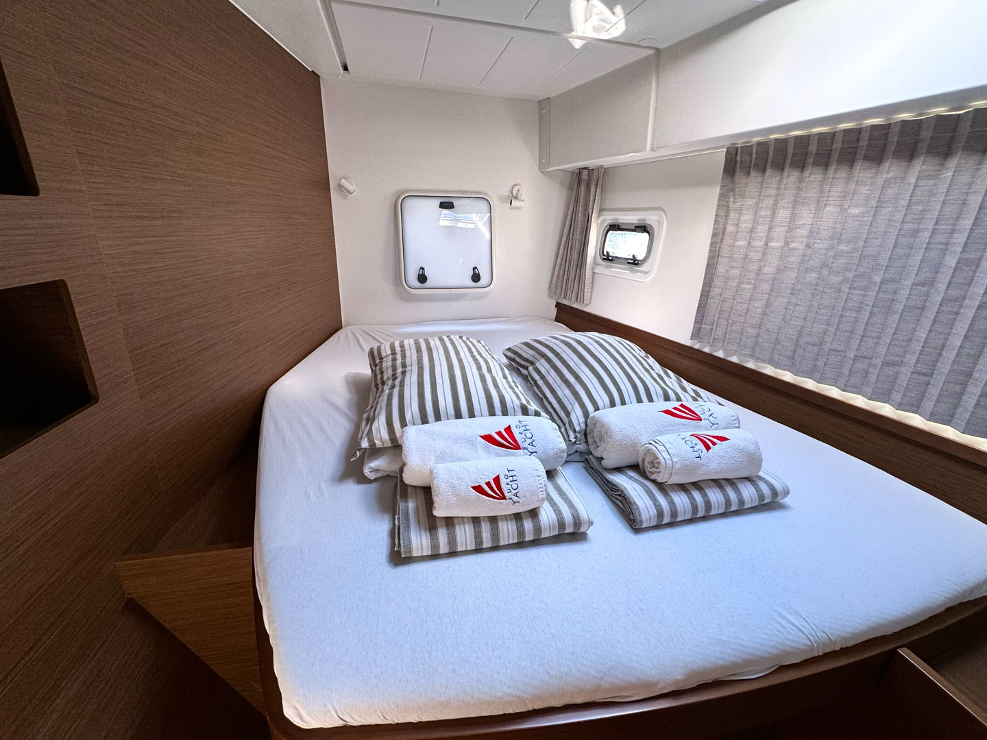 Lagoon 42 - 4 + 2 cab. — photo 10