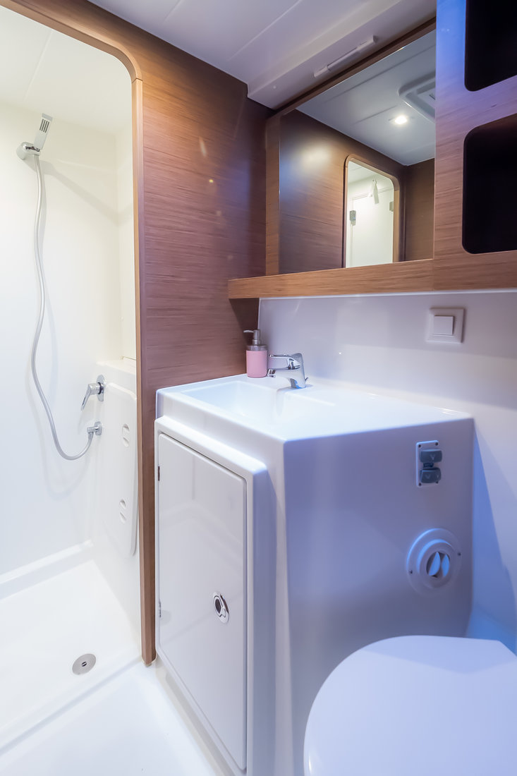 Lagoon 42 - 4 + 2 cab. — photo 12