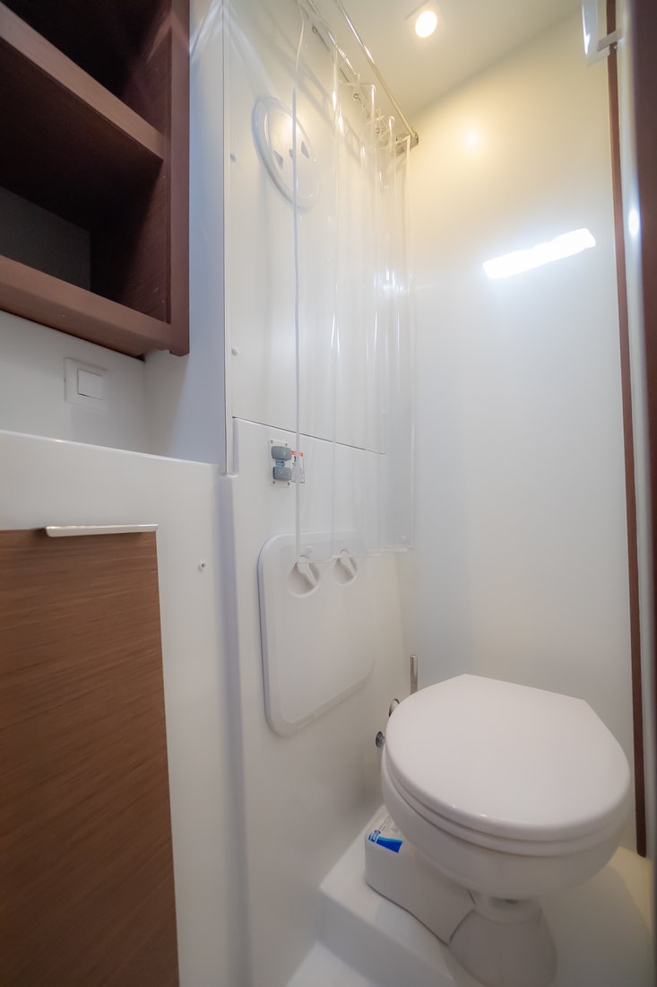 Lagoon 40 - 4 + 2 cab — photo 13