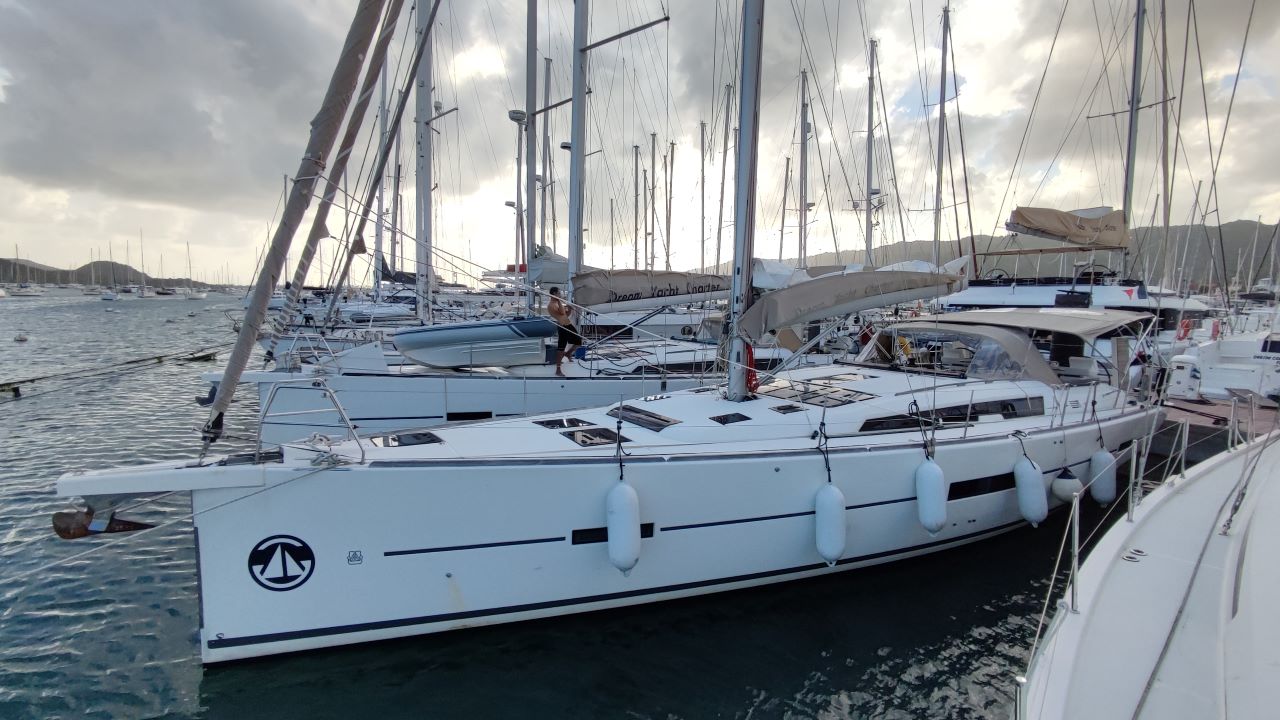 Dufour 520 GL — photo 3