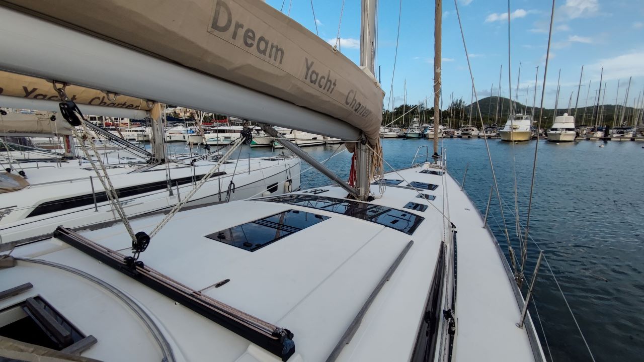 Dufour 520 GL — photo 4