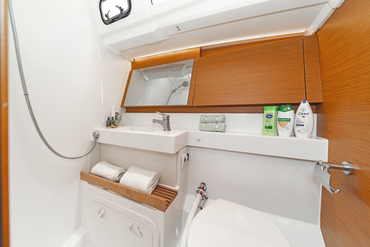 Sun Odyssey 490 - 5 + 1 cab. — photo 7