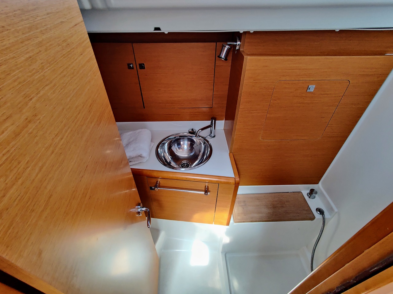 Sun Odyssey 449 - 3 cab. — photo 14