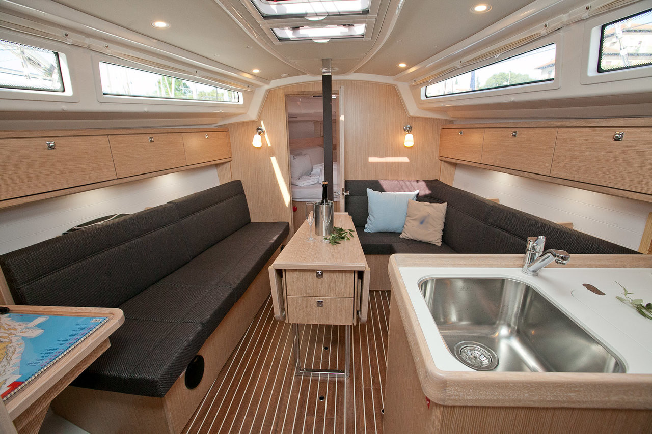 Bavaria Cruiser 34 Style — photo 13