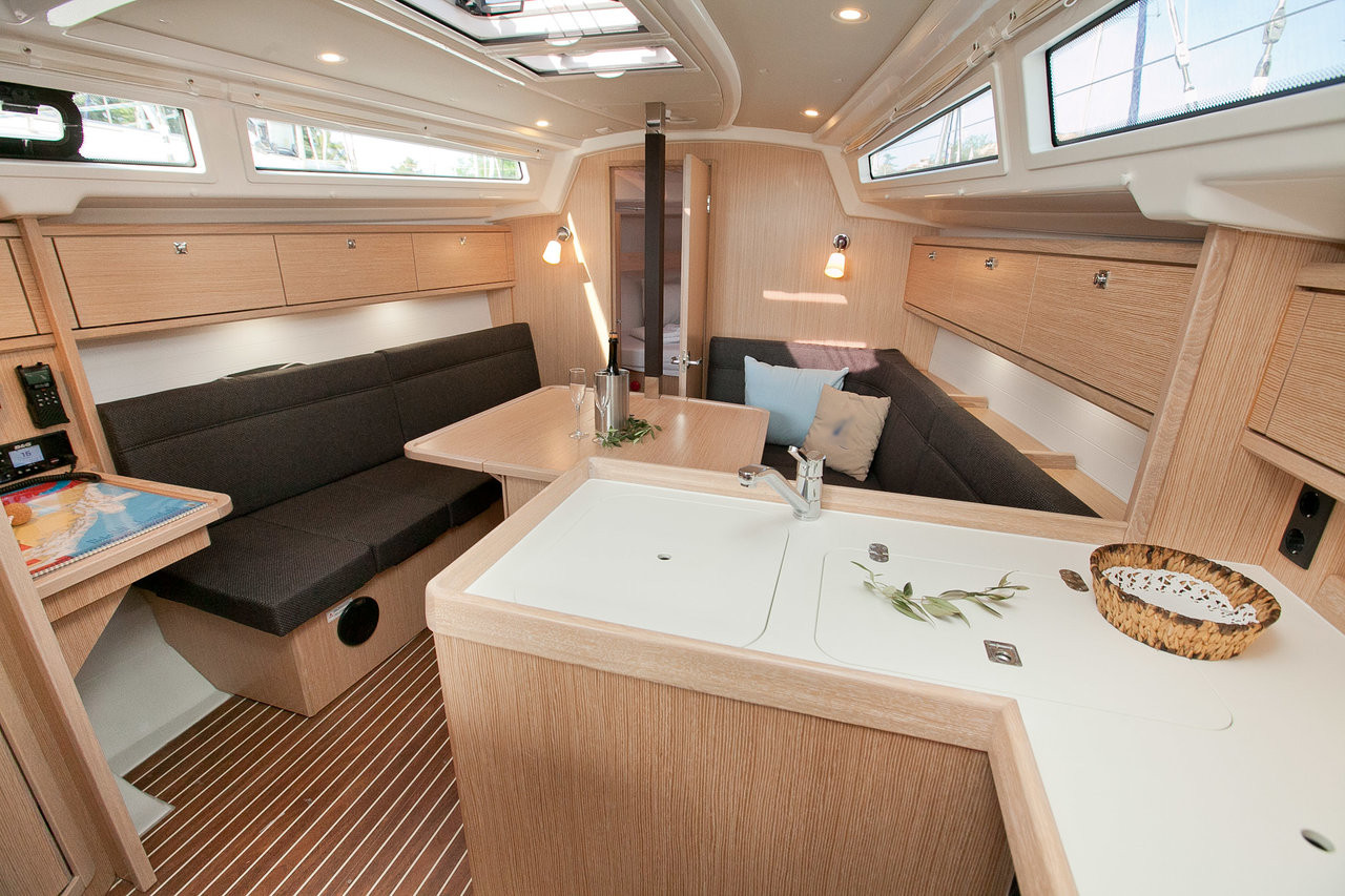 Bavaria Cruiser 34 Style — photo 15