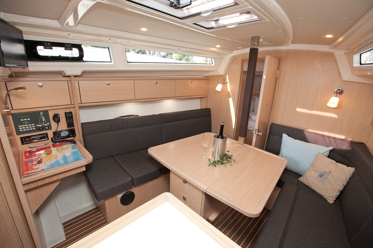 Bavaria Cruiser 34 Style — photo 16