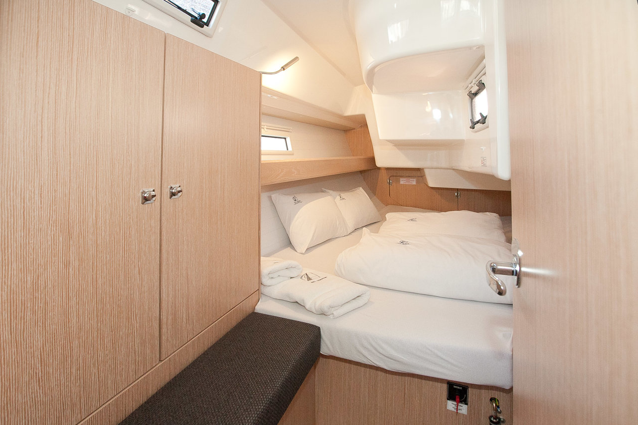 Bavaria Cruiser 34 Style — photo 23