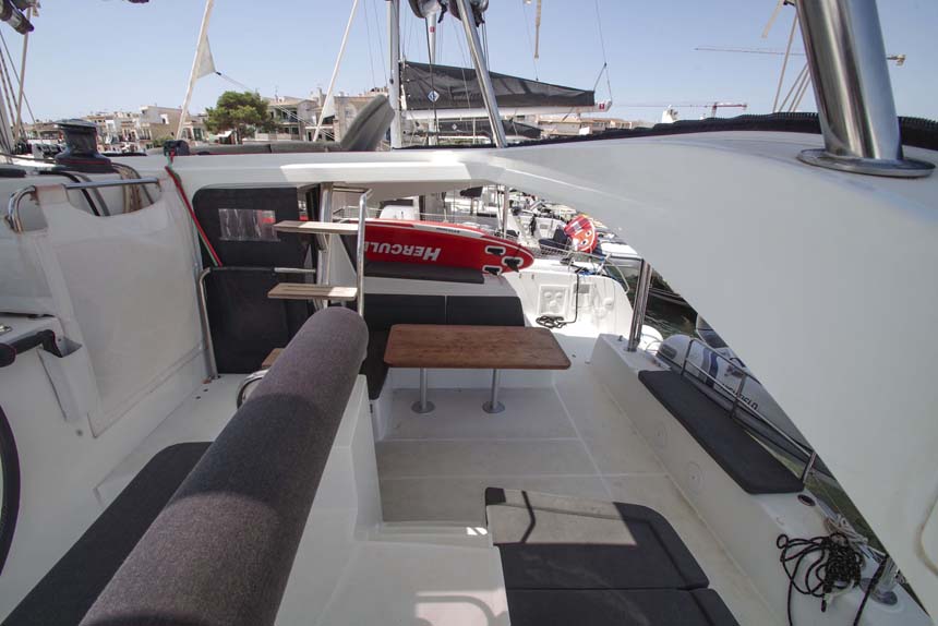 Lagoon 42 - 4 + 2 cab. — photo 11