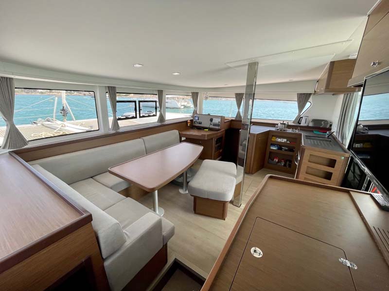 Lagoon 42 - 4 + 2 cab. — photo 12