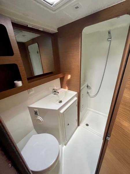Lagoon 42 - 4 + 2 cab. — photo 21