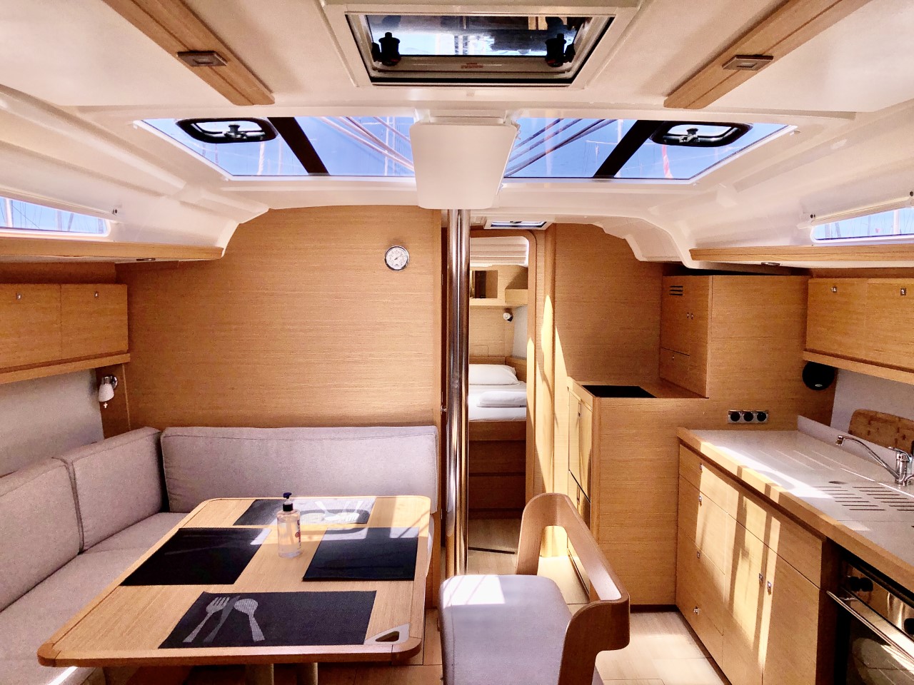 Dufour 430 GL — photo 9