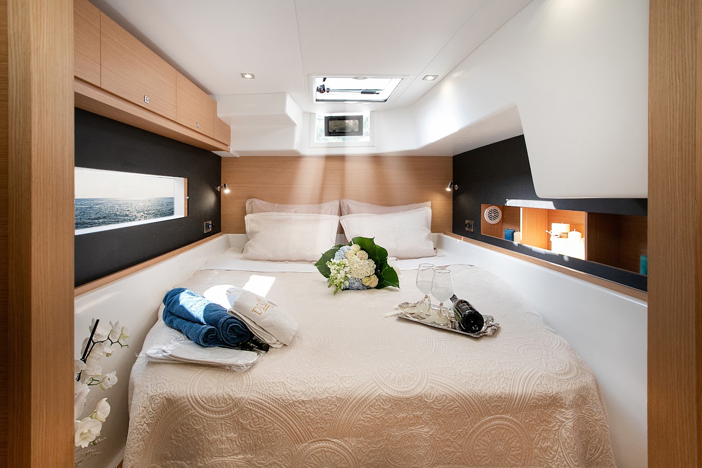 Dufour 48 Catamaran - 5 + 1 cab. — photo 10