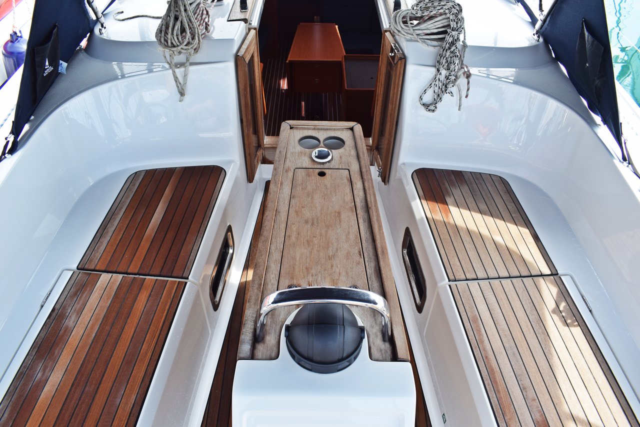 Bavaria Cruiser 37 - 3 cab. — photo 7