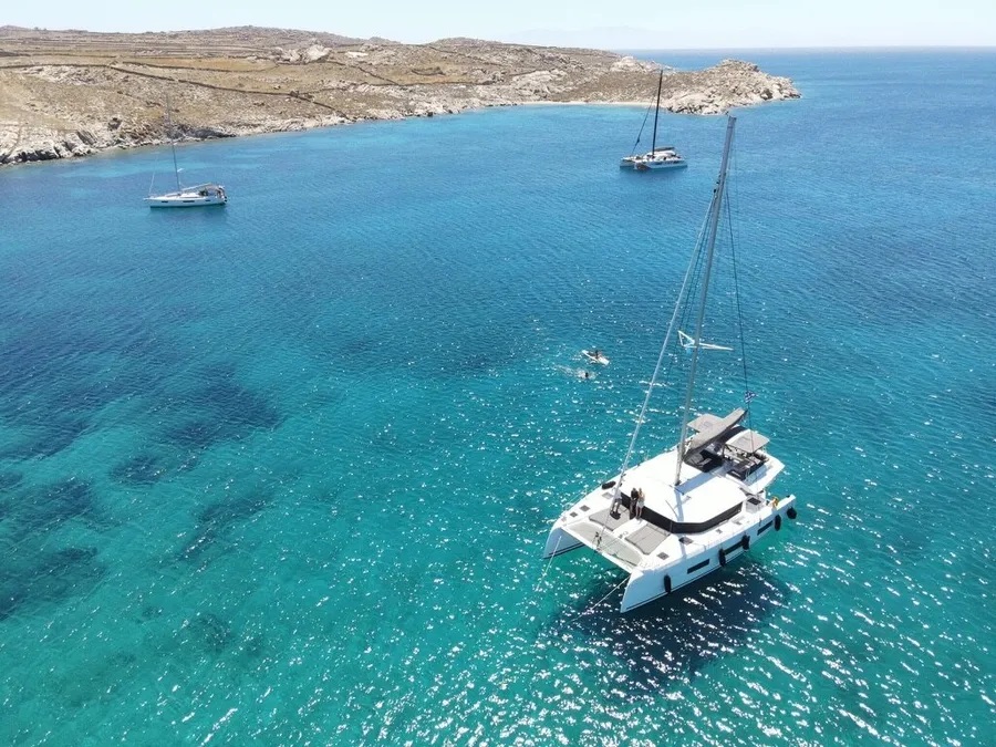 Dufour 48 Catamaran - 5 + 1 cab. — photo 5