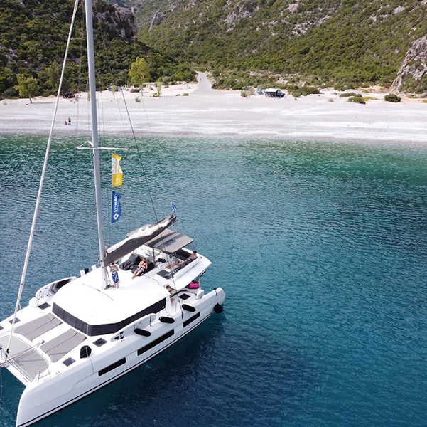 Dufour 48 Catamaran - 5 + 1 cab. — photo 7