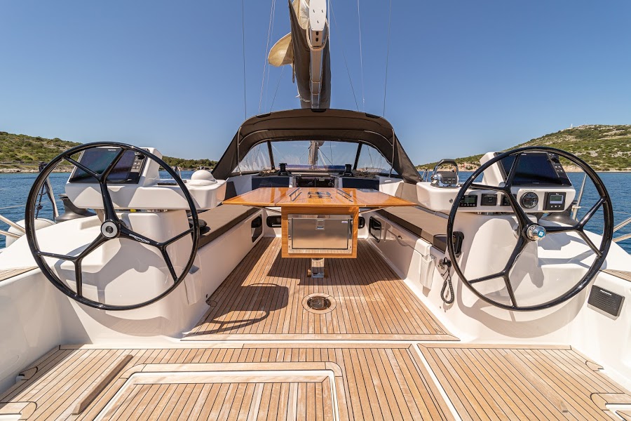 Dufour 56 Exclusive - 5 + 1 cab. — photo 8