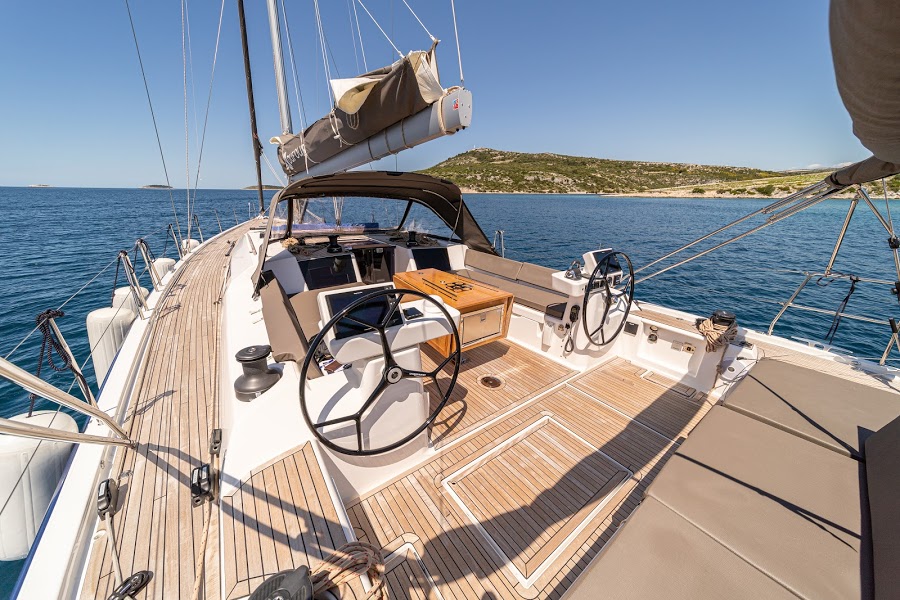 Dufour 56 Exclusive - 5 + 1 cab. — photo 11