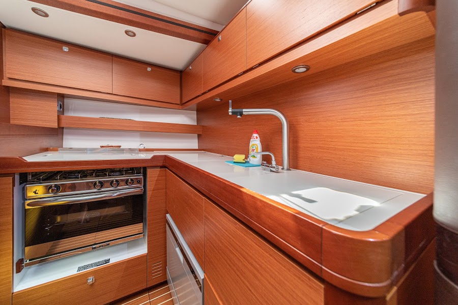 Dufour 56 Exclusive - 5 + 1 cab. — photo 13