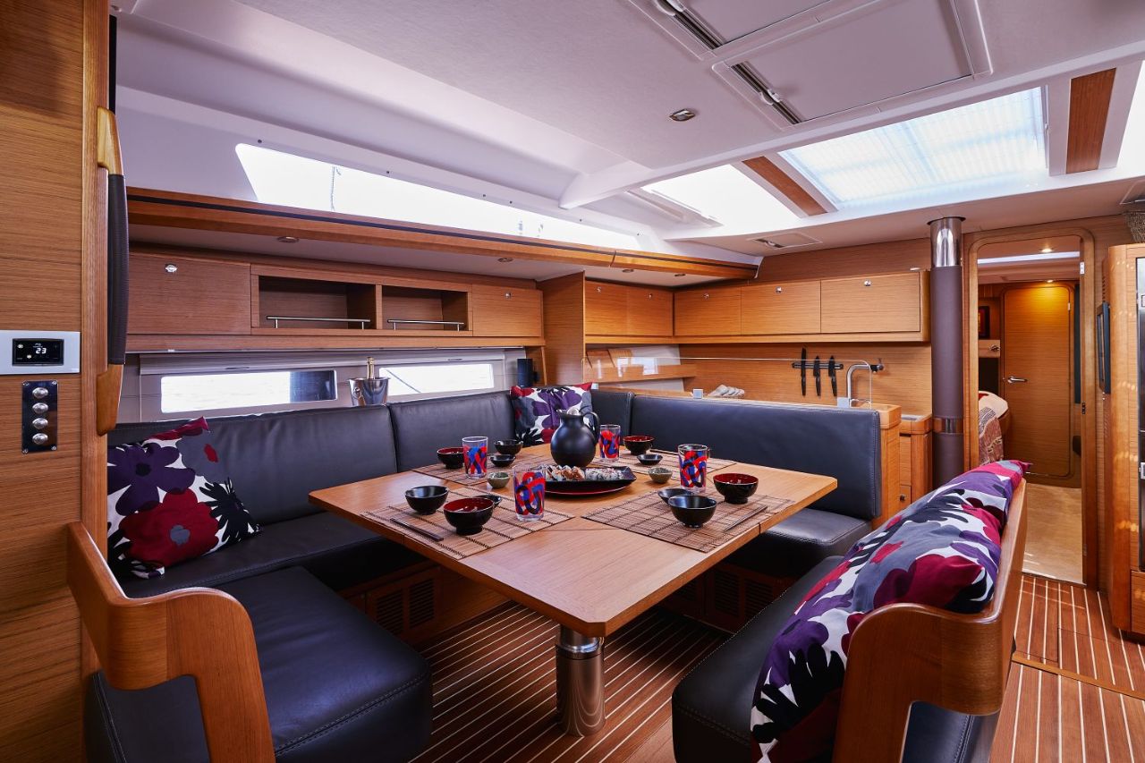 Dufour Exclusive 56 - 3 + 1 cab. — photo 24