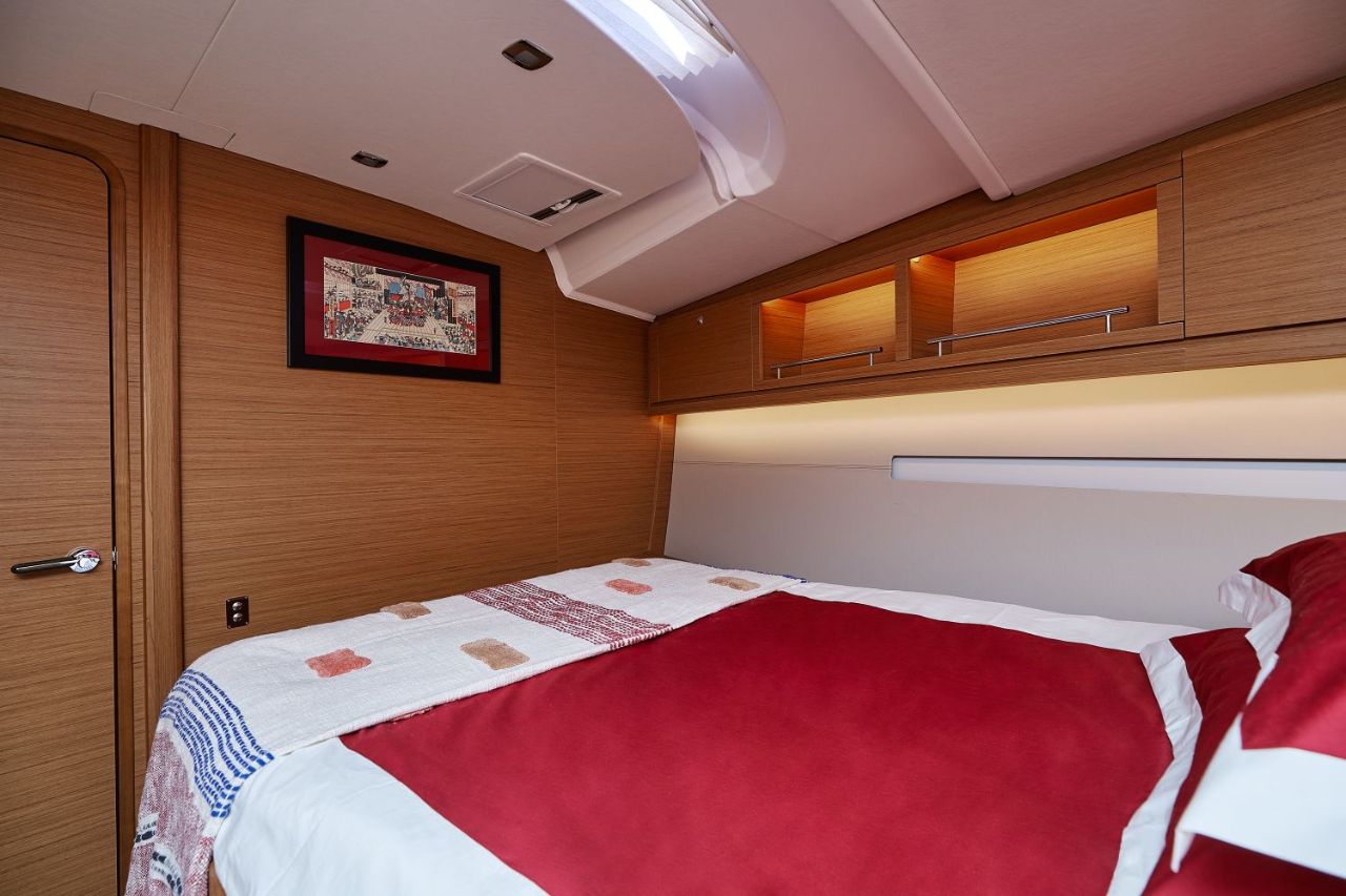 Dufour Exclusive 56 - 3 + 1 cab. — photo 31