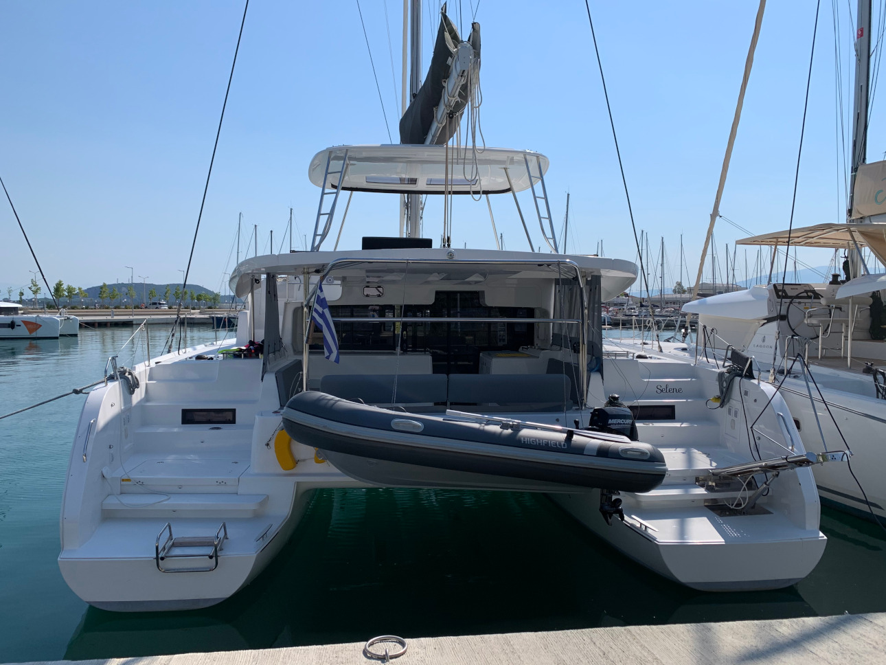 Lagoon 46 - 4 + 2 cab. — photo 1