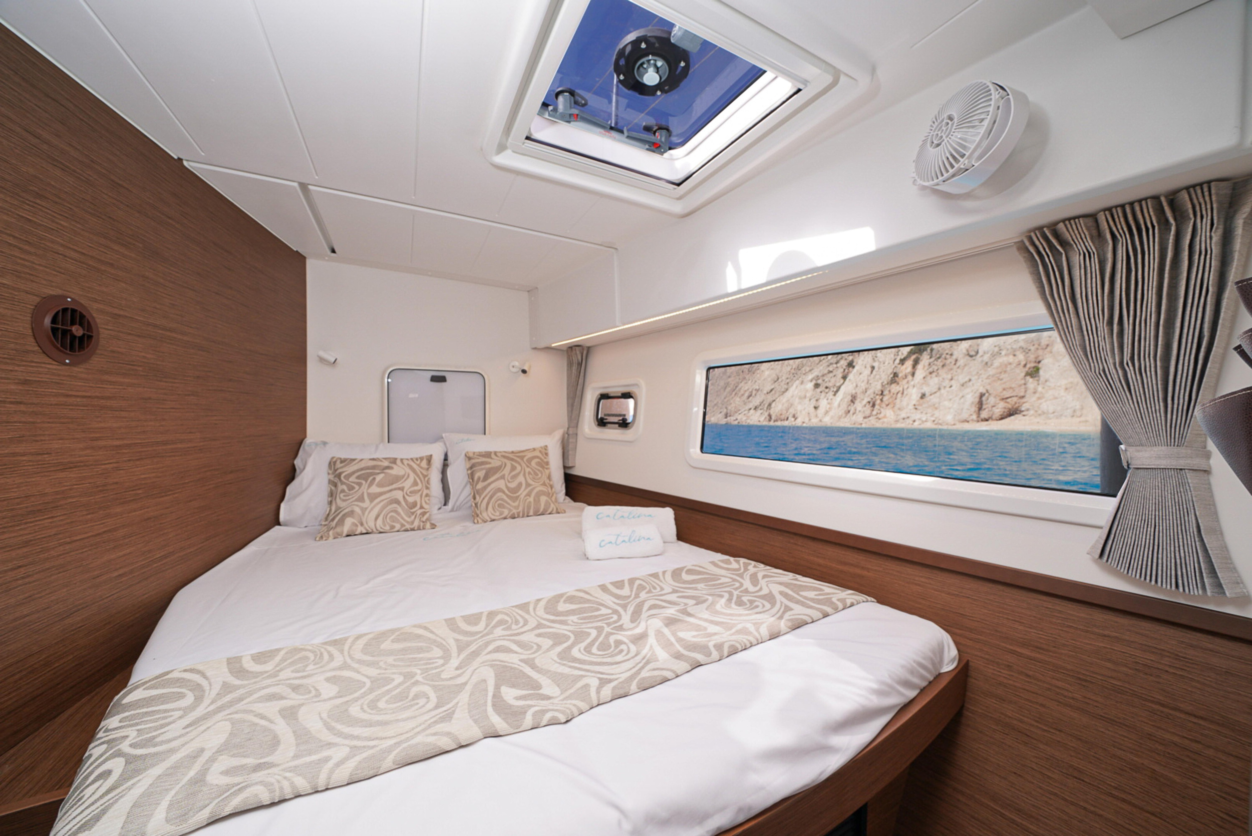 Lagoon 42 - 4 + 2 cab. — photo 4