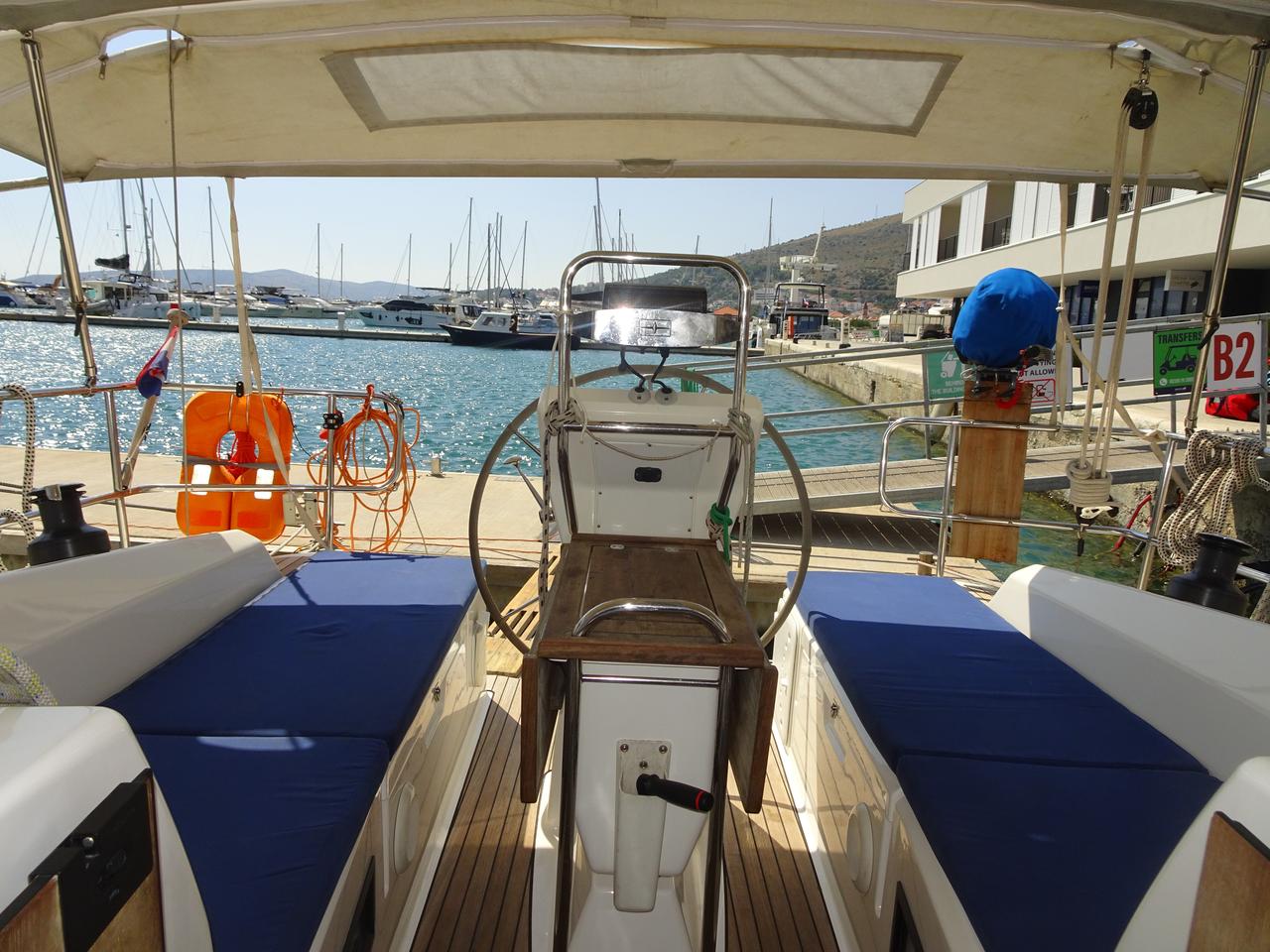 Bavaria Cruiser 36 — photo 5